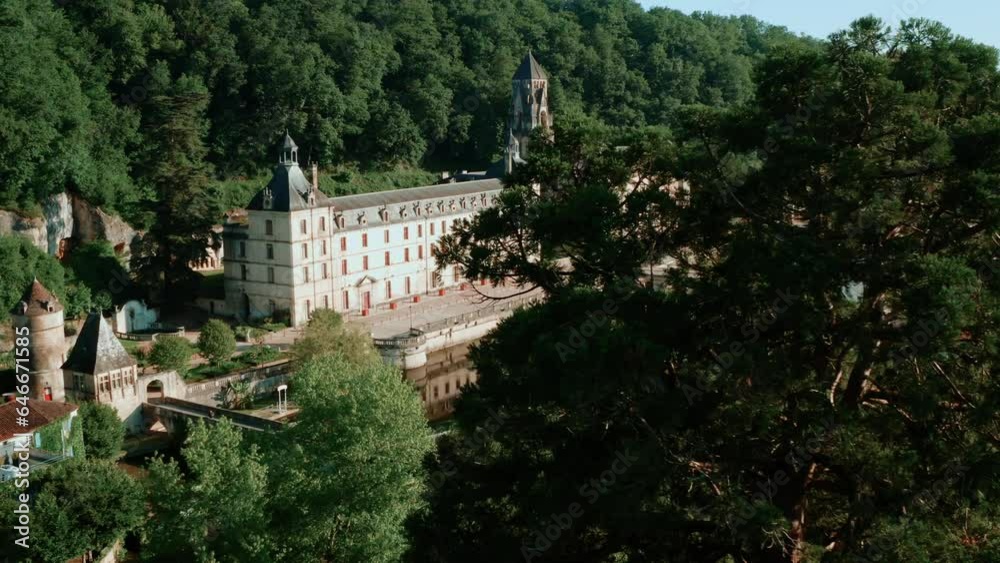 Travelling behind a pine tree to discover Brantôme, a town near Périgueux Travelling behind a pine tree to discover Brantôme, a town near Périgueux