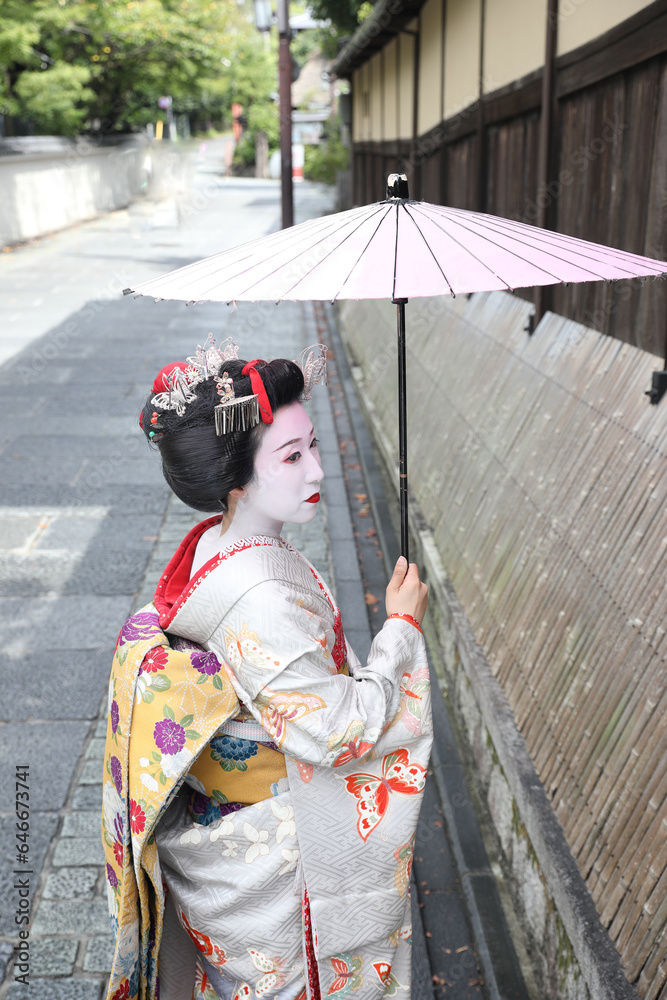 Fototapeta premium 京都祇園の舞妓体験のイメージ