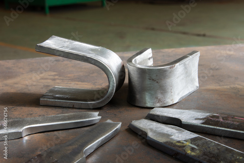 Obraz na plátně Strength test of steel by Tensile and Bend force