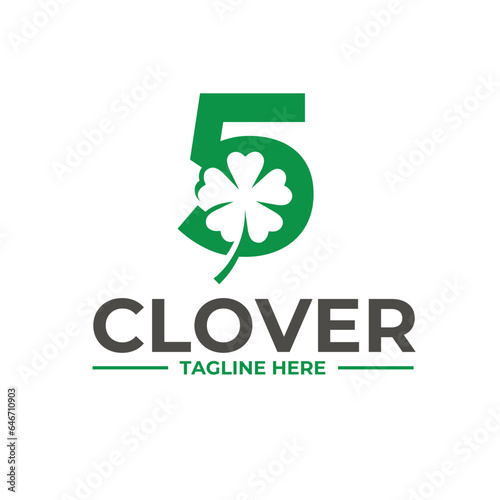 clover with 5 in the middle