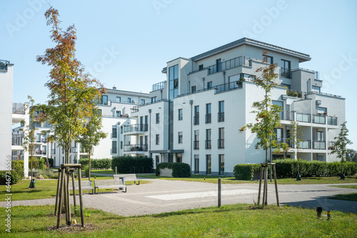 Modern Wohnhaus Wohnungen Immobilien Real Estate Sommer