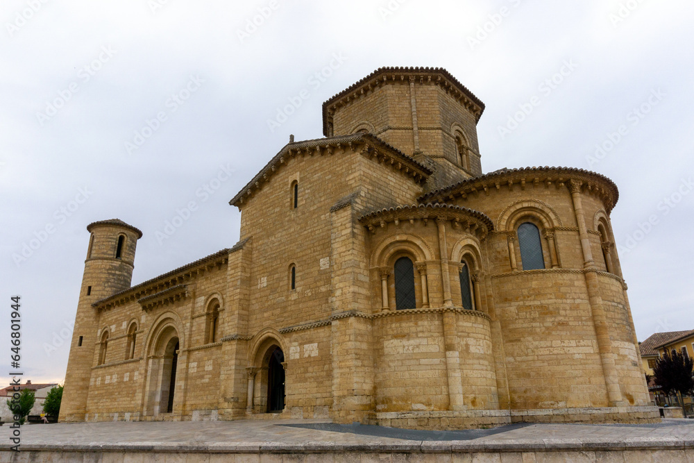 Romanesque church of San Martín de Tours (11th century). It is considered one of the main prototypes of European Romanesque. Fromista, Palencia, Spain.
