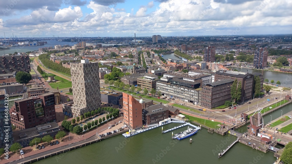 Blick über Rotterdam vom Aussichtsturm Euromast auf den Hafen und die Umgebung