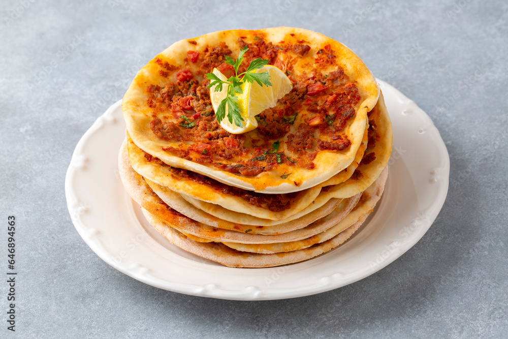 Turkish Food Findik Lahmacun - Mini Pizza