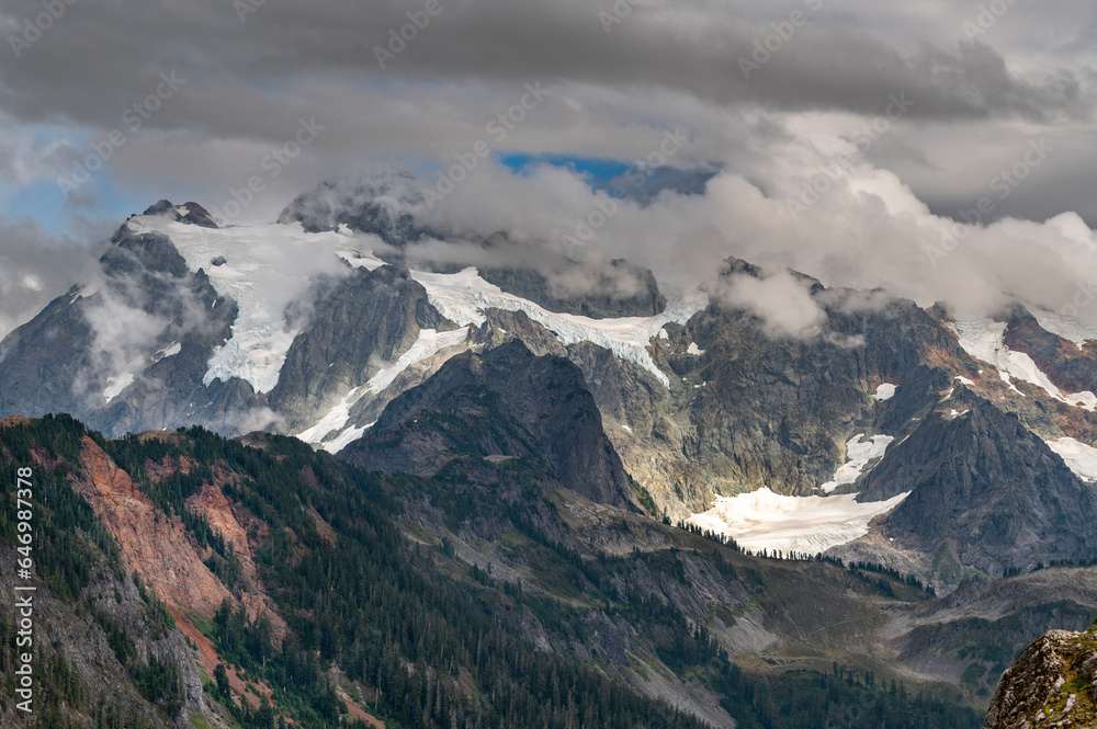 Glaciers of Mt. Shuksan in the North Cascade Mountains. Shuksan is one of the most photographed mountains in the world for it's striking beauty and easy access. Washington state.