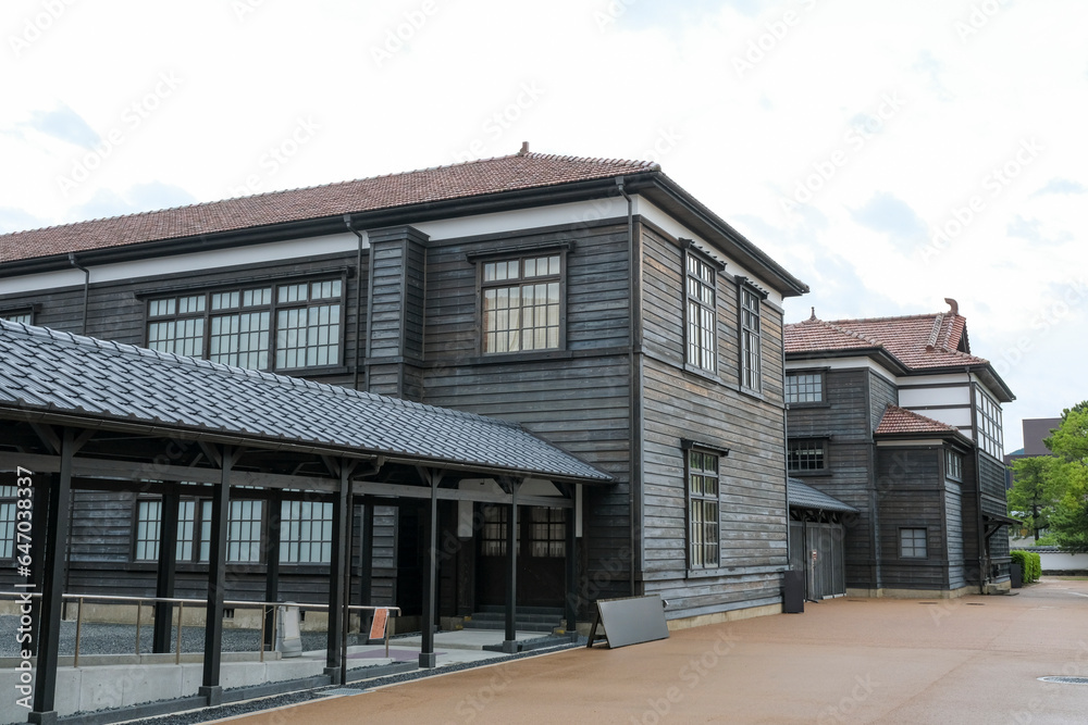日本最大級の木造校舎である明倫学舎本館