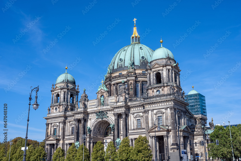 The front of the Berlin Cathedral on a sunny day