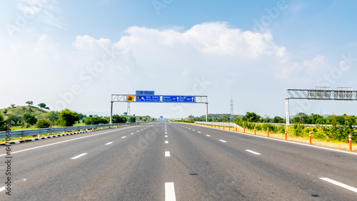 Delhi Vadodara Mumbai Expressway is a 1350 km long, 8-lane wide access-controlled expressway connecting New Delhi to Mumbai. Delhi Mumbai Expressway.