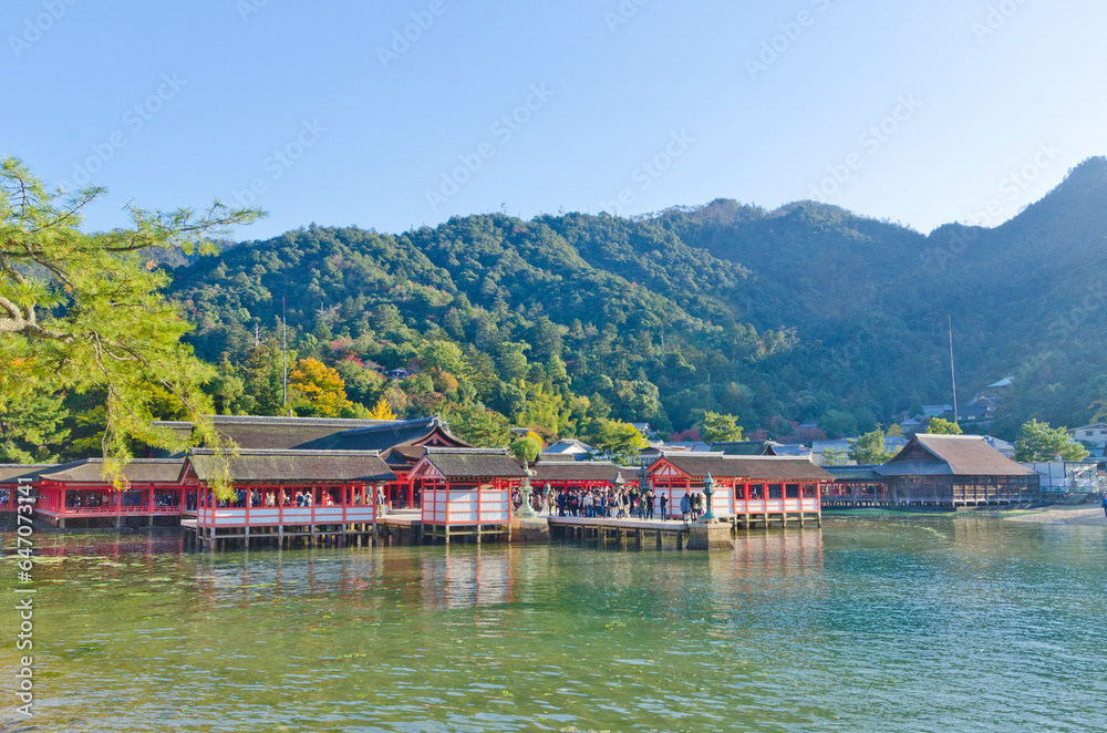 Fototapeta premium Miyajima's Itsukushima Shrine in Hiroshima prefecture, Chugoku, Japan.