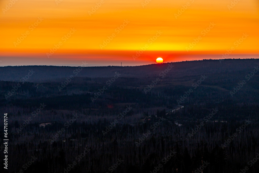 Sonnenuntergangstour durch den Nationalpark Harz auf die Achtermannshöhe bei Torfhaus - Niedersachsen - Deutschland Sonnenuntergangstour durch den Nationalpark Harz auf die Achtermannshöhe bei Torfhaus - Niedersachsen - Deutschland