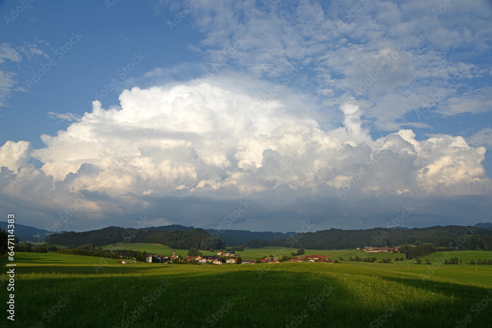 Gewitterwolke über Neufahrn am Wallersee Gewitterwolke über Neufahrn am Wallersee