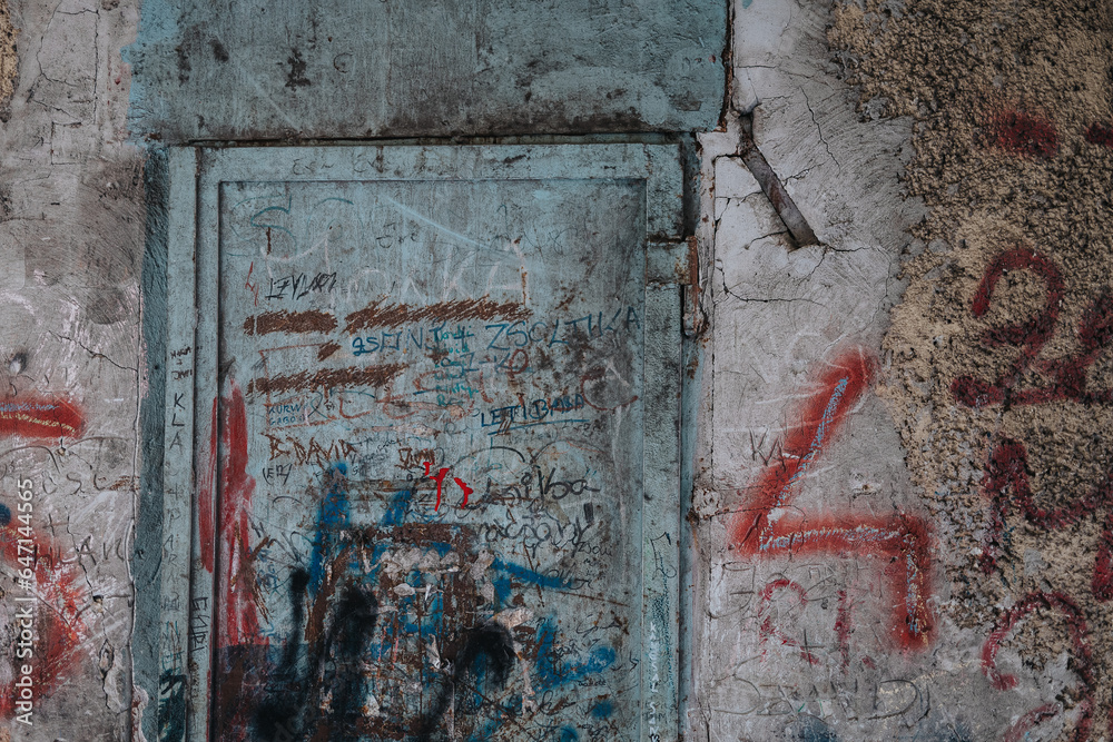 Naklejka premium Abandoned street in Budapest, Hős street