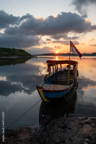 Sunset over the boat, beautiful twilight © Semoga