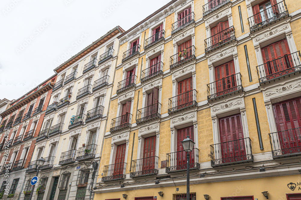 Fototapeta premium building facades in Madrid city center
