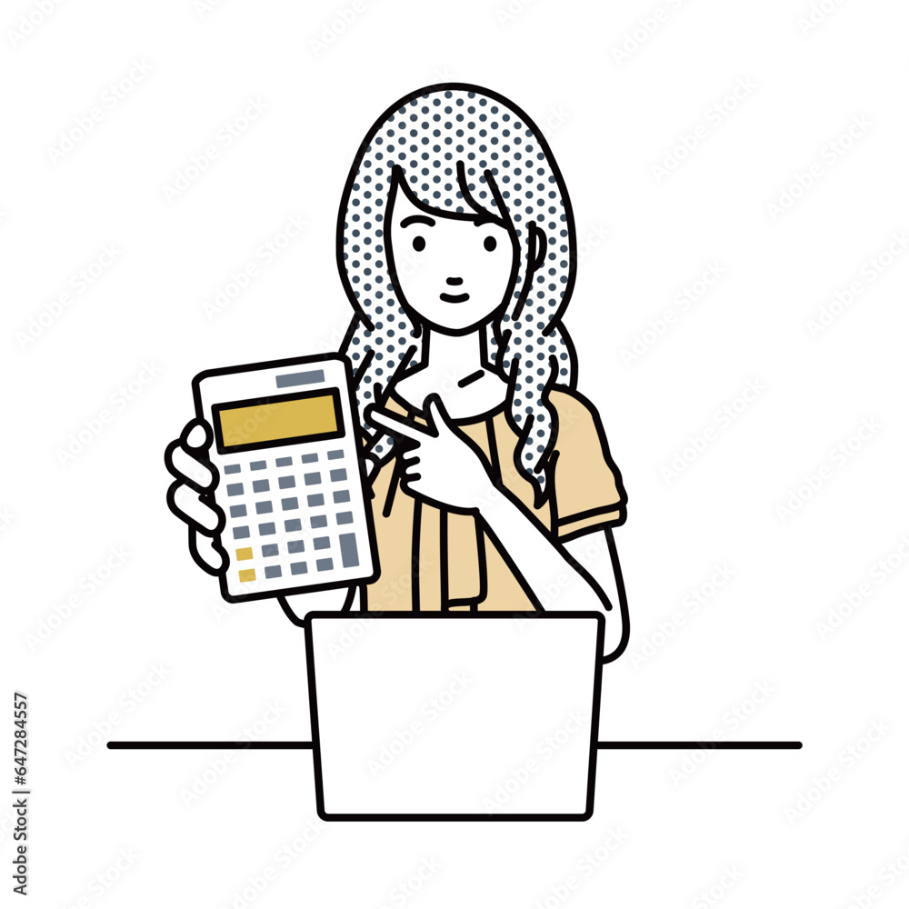 座ってデスクでノートPCを開いて電卓を指差してこちらに向けて見せているオフィスカジュアルの女性