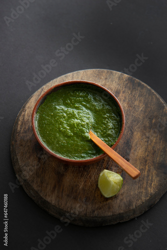 Green coriander chutney 