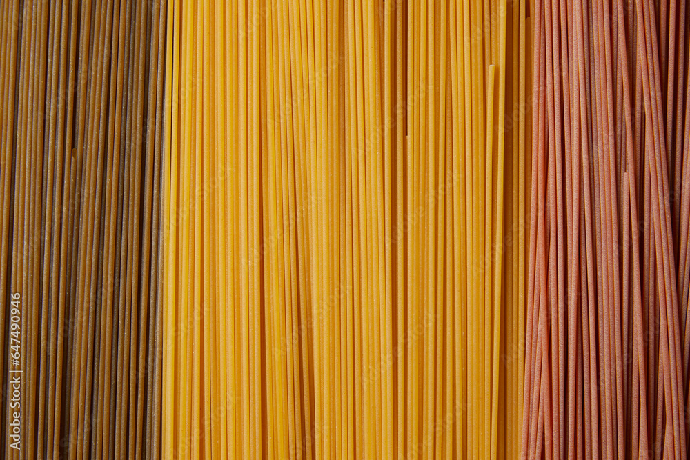 Obraz premium Sheaf raw Spaghetti