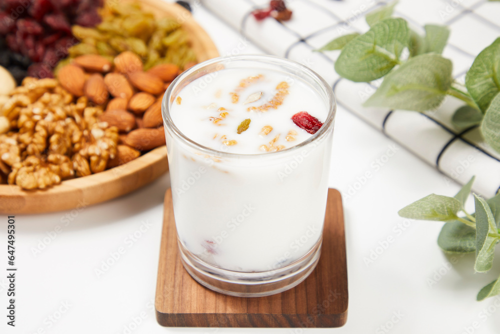 mixed nuts in bowl,Nut foods, various mixed nuts, raisins, walnuts, almonds, black rice, peanuts, milk, vitamin supplement foods mixed nuts in bowl,Nut foods, various mixed nuts, raisins, walnuts, almonds, black rice, peanuts, milk, vitamin supplement foods