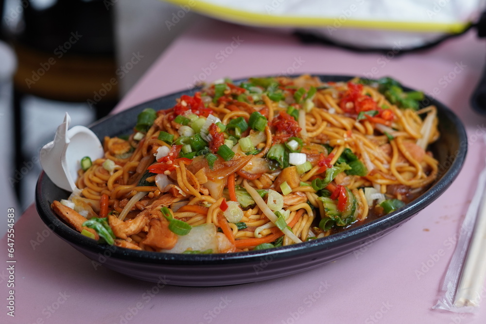 Taiwanese Street-Food on a black plate