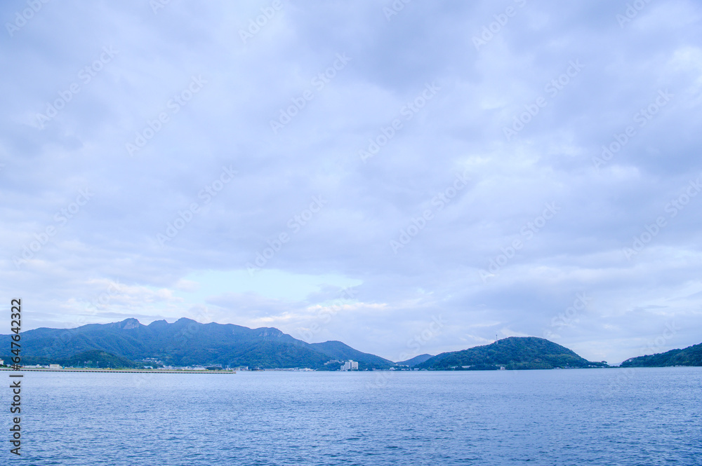小豆島から見る瀬戸内海　くもり