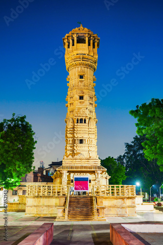 Hutheesing Jain Temple in Ahmedabad photo