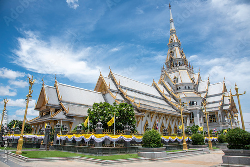 Wat Sothonwararam is the most famous landmark in Chachoengsao, Thailand photo