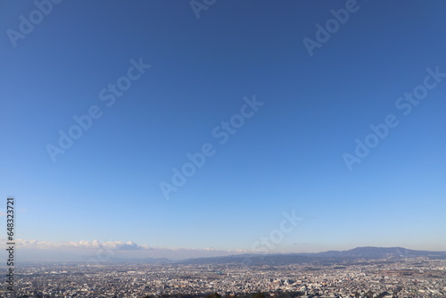 山頂からの風景・青空