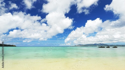 【夏】白い砂浜と青い海のビーチ　沖縄の名護市
 photo