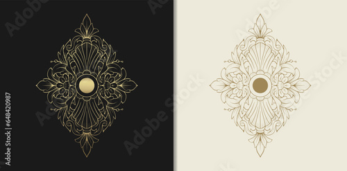 Gold baroque ornament with flower and leaf motifs in a hand drawn style
