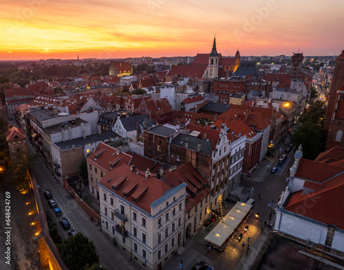 Obraz na płótnie Toruń old town aerial view during sunset, Poland w salonie