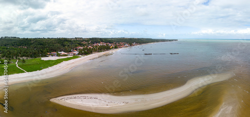 Imagem panorâmica aérea da Barra de Camaragibe, situada em Passo de Camaragibe, no estado de Alagoas - Brasil