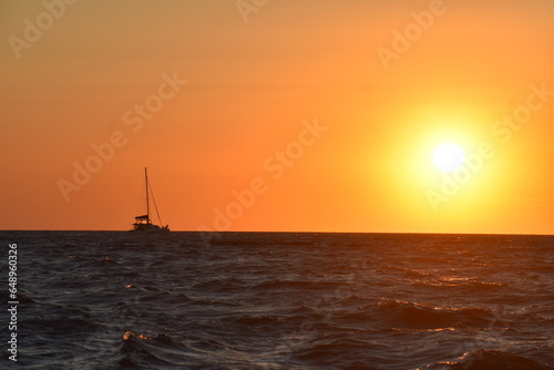 Couchée de soleil sur l'océan 