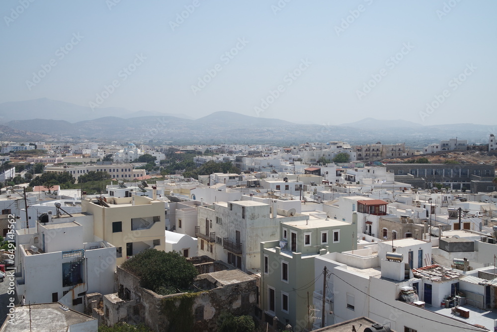 Ville grecque, maisons blanches