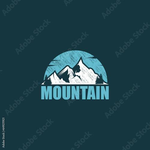 logo vintage montain adventure with ilustration vector logo template 