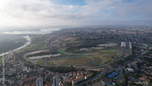 Imagem áerea do autódromo de Interlagos em São Paulo, Brasil