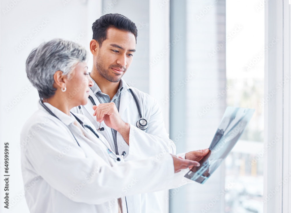 Ταπετσαρία Window, doctors and speaking with scan, healthcare and neurosurgeon with coaching, x ray and medical