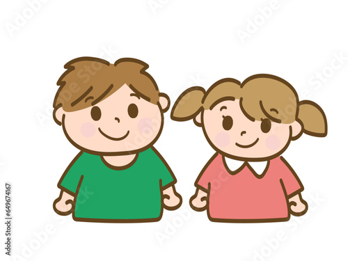 横並びでにっこり笑顔の男の子と女の子_小学生低学年_幼児