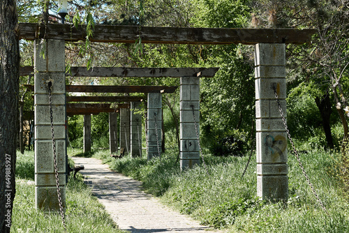 Fotografie Gate arches in Galati park. Romania