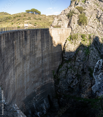 The Montejaque Dam built in 1917 and abandoned in 1947 because of cracks in the surrounding rocks