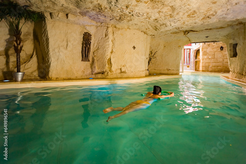 Quadro em tela LOIRE VALLEY, FRANCE: inside a troglodyte house (underground dwelling): indoor s