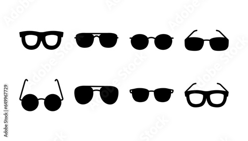 Glasses icon vector. eye glasses icon. sunglasses