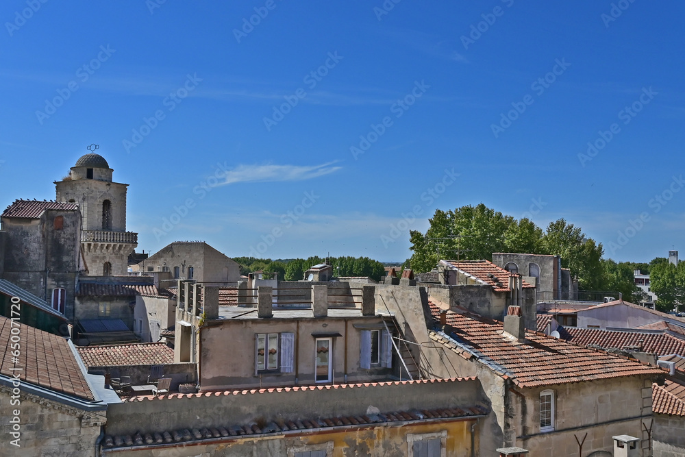 Arles, tetti e case provenzali - Provenza, Francia