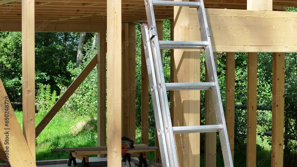 House Skeleton Frame Construction Worker i House Skeleton Frame Construction Worker i