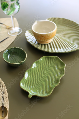 Green Tableset photo