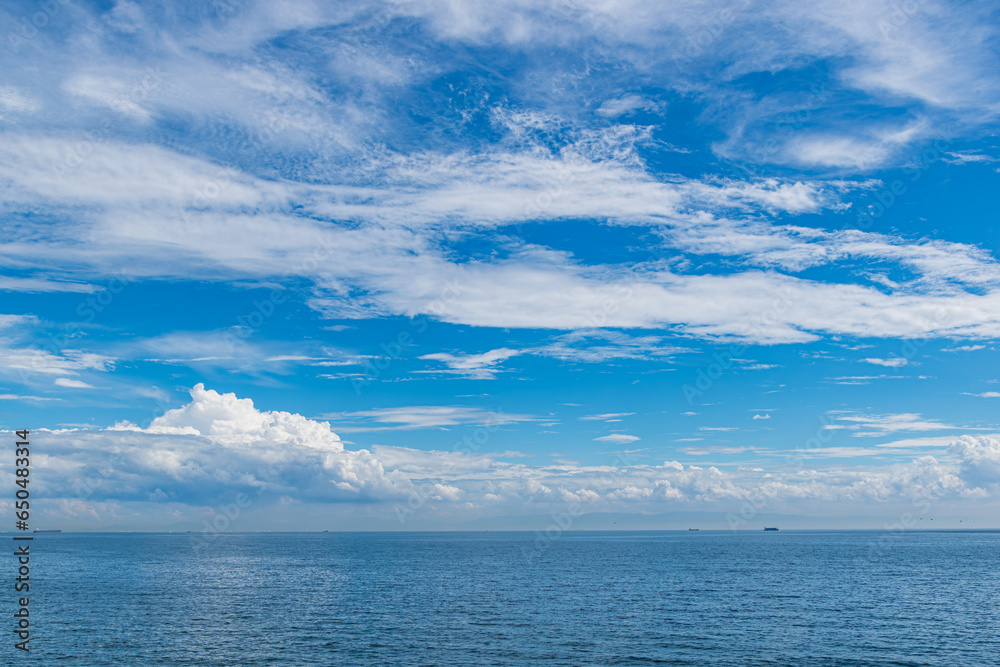 青い海と夏空