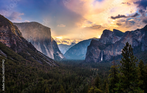 Sunrise over Yosemite Valley, Yosemite National Park, California