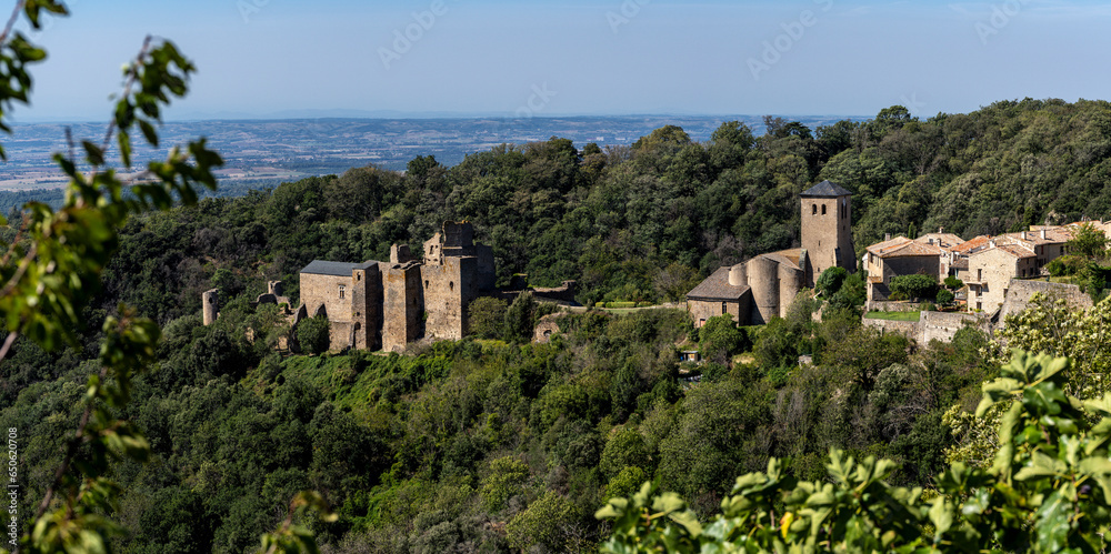 Cathar castle of Saissac, village of Saissac, Aude, Black Mountain region, French Republic, Europe
