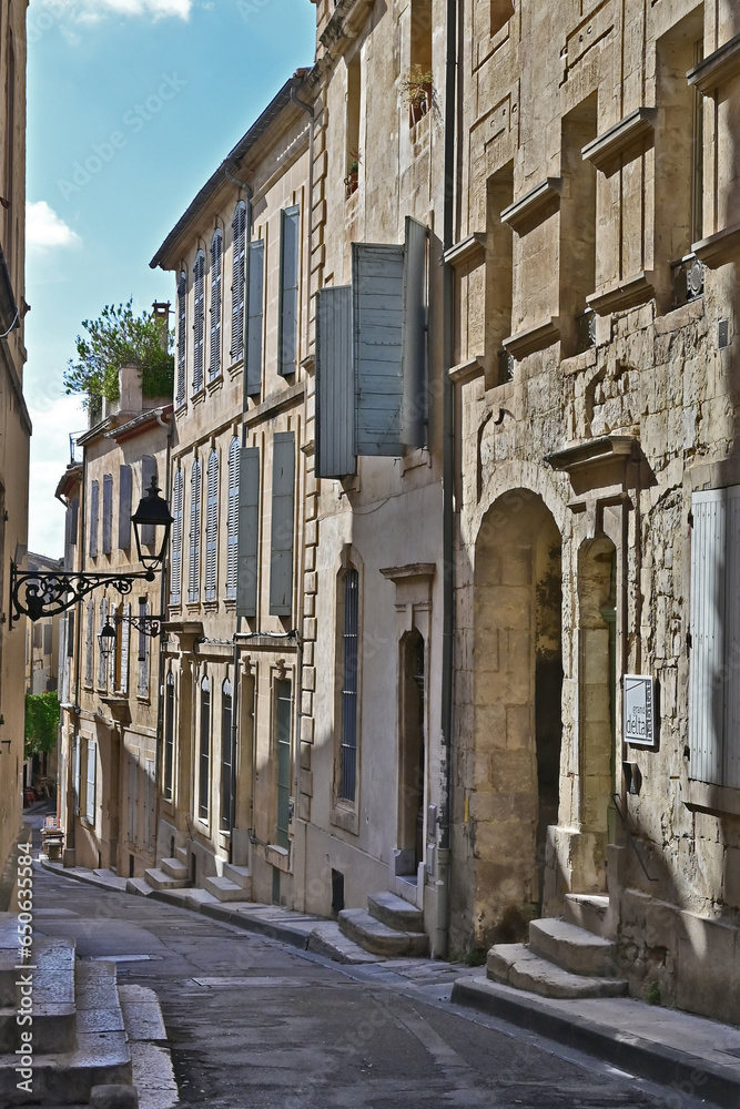 Arles, vicoli, strade e case provenzali - Provenza, Francia