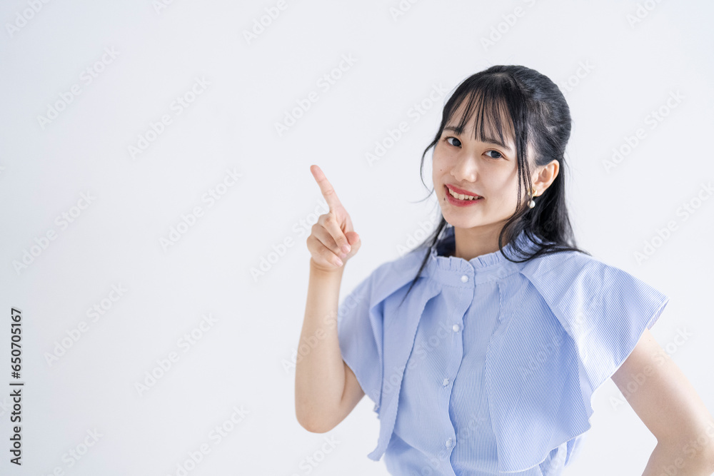 清潔感のある若い女性 清潔感のある若い女性