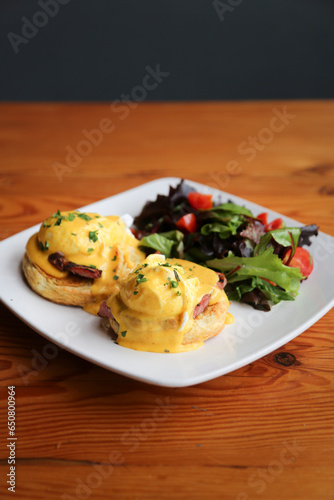 Brunch Eggs Benedict 2